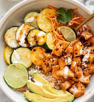 25 Quick Easy Dinner Ideas 12 Hot Honey Chicken Bowls 4 1024x1536 1