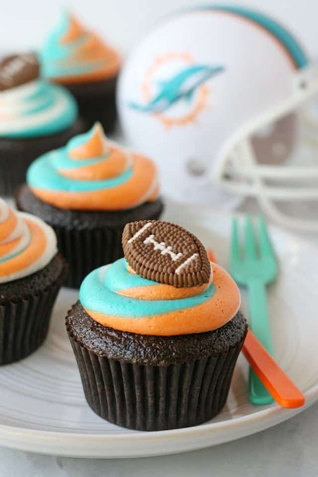 85 Fun Easy Cupcake Decorating Ideas 88 Miami Dolphins Cupcakes