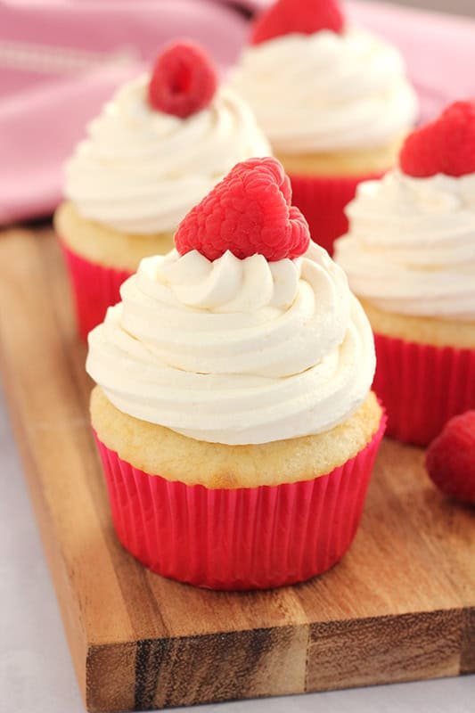 85 Fun Easy Cupcake Decorating Ideas 81 White Chocolate Raspberry Cupcakes 8