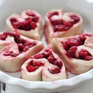 1 Raspberry Rolls 01