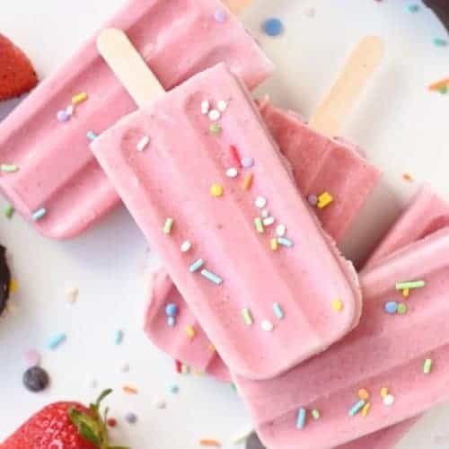 25 Homemade Popsicle Recipes 8 homemade strawberry banana popsicles 1
